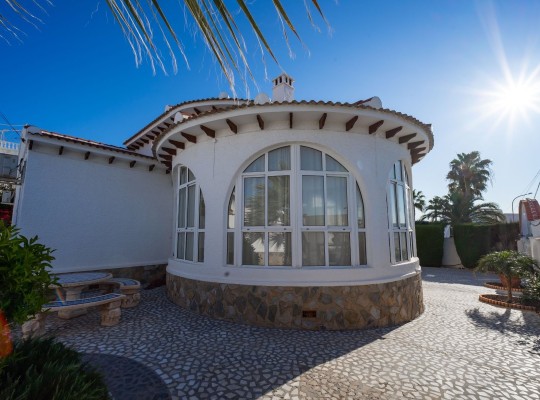 Villa Ciudad Quesada (Town Center) #CQ-359
