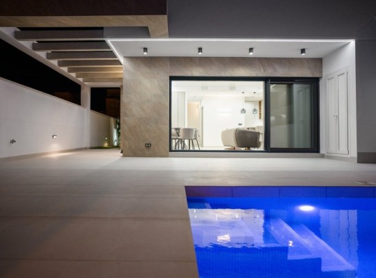 San Miguel de Salinas (Blue Lagoon), Villa #CQ-00-74331