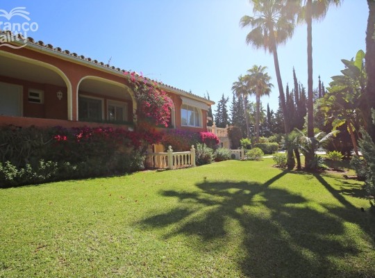 Marbella Golden Mile (Rocio de Nagüeles), Villa #IM-2808MLV