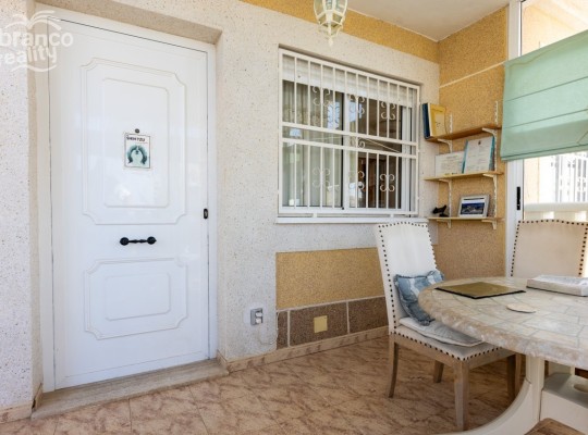 Los Altos, 
Villa   #ES-10129