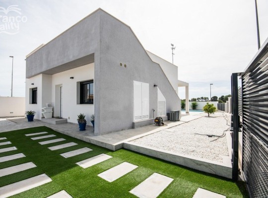 Pilar de La Horadada (Pinar de Campoverde), Villa #CQ-00-52696