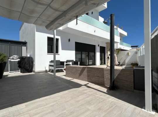 Los Montesinos (La Herrada), Villa #CQ-CB-17847
