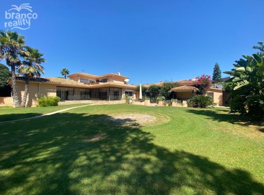 Estepona (Costa del Sol), Villa - Detached #CM-R4130644