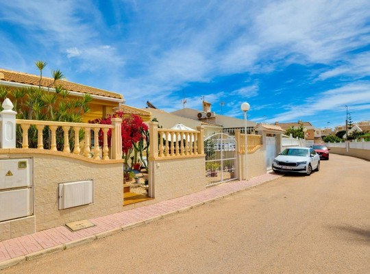 Torrevieja (Aguas Nuevas), Semi Detached #CQ-MY-18877