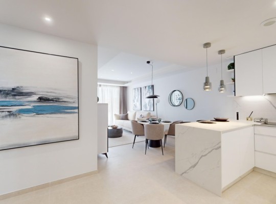 Butikový komplex s luxusními apartmány a výhledem na moře, Cabo Roig