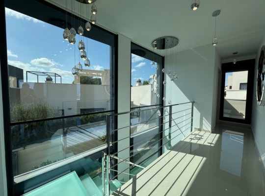 San Miguel de Salinas, Villa #CQ-BG-37958
