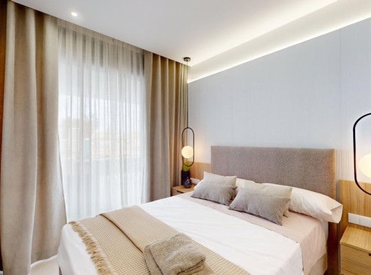 Butikový komplex s luxusními apartmány a výhledem na moře, Cabo Roig