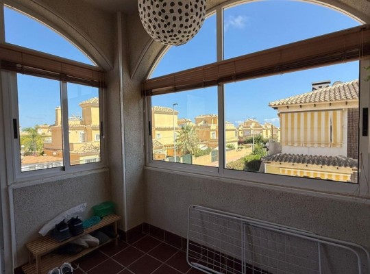 Prostorný bungalov v Punta Prima, Torrevieja