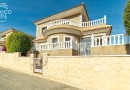 Los Altos, 
Villa   #ES-10383
