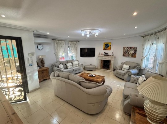 Ciudad Quesada (CENTRO), Villa #CQ-BT-45638