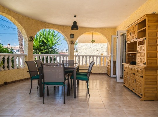 Torrevieja (La Siesta), Villa #CQ-GL-32355
