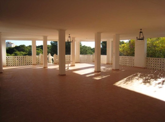 Campoamor, Villa #CQ-R-23091