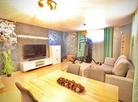San Miguel de Salinas (Residencial los flamencos), Villa #CQ-JM-64042