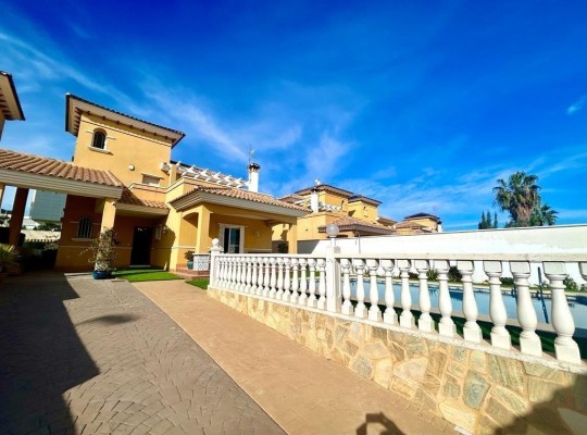 Orihuela Costa (Cabo Roig), Villa #CQ-UR-18903