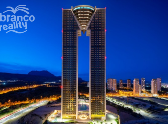 Luxury apartment in the most famous building in Benidorm - Intempo