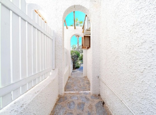 Orihuela Costa (Playa Flamenca), Villa #CQ-MY-49574