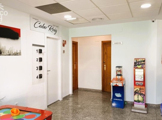 Investiční apartmán v aparthotelu, jen 500m od pláže, Cabo Roig