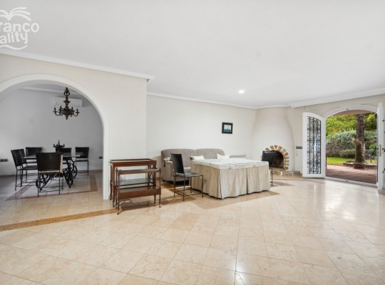 Marbella Golden Mile (Rocio de Nagüeles), Villa #IM-4015MLV