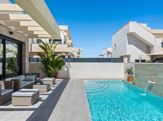 Los Montesinos (La Herrada), Villa #CQ-BG-56703