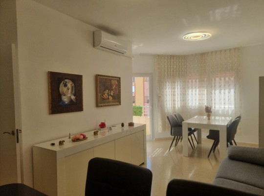 Moderní apartmán jen 200m od pláže, Playa de los Locos, Torrevieja