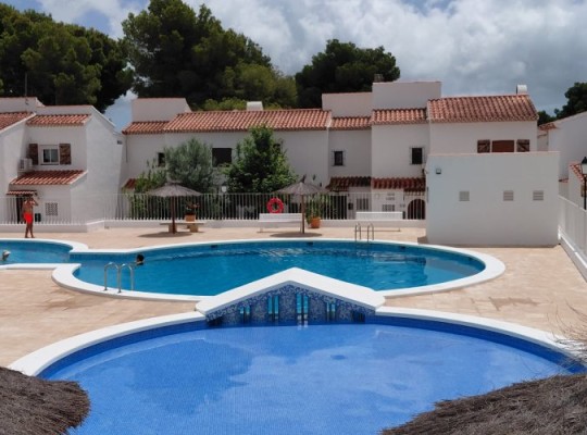 Řadový dům s bazénem v La Nucii, Costa Blanca Sever