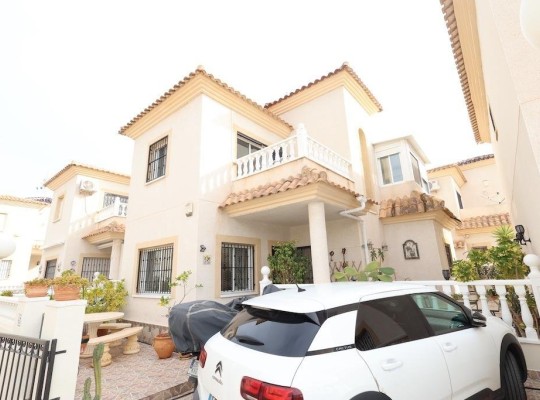 Orihuela Costa (Playa Flamenca Norte), Villa #CQ-JM-69771