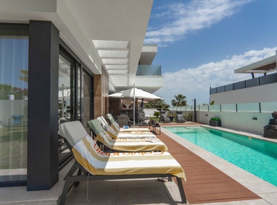 Ciudad Quesada (Town Center), Villa #CQ-100