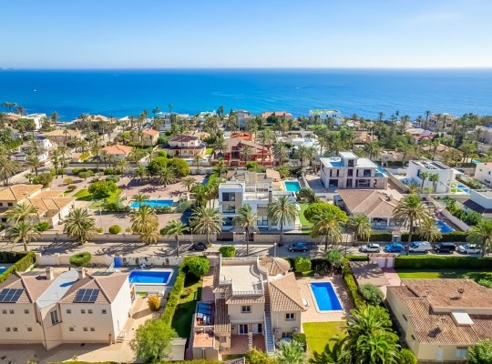 Orihuela Costa (Cabo Roig), Villa #CQ-BG-16557