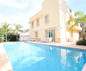 Vila s moderním zařízením v Cabo Roig