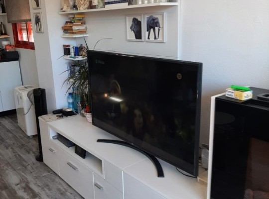 Přízemní apartmán se 2 ložnicemi ve městě Villajoyosa, Costa Blanca Sever.