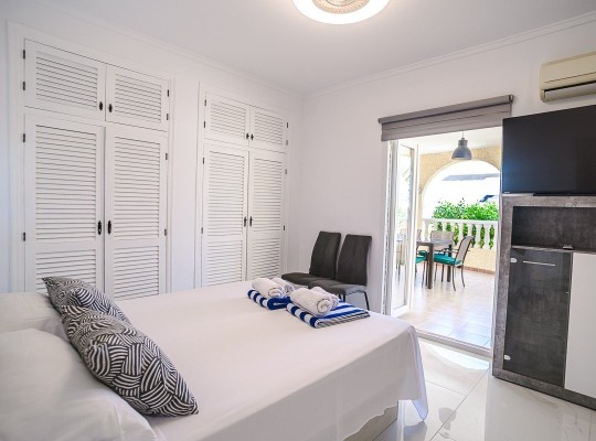 Torrevieja (La Siesta), Villa #CQ-GL-32355