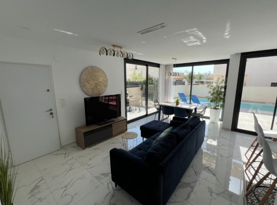 Los Montesinos (La Herrada), Villa #CQ-BT-36657