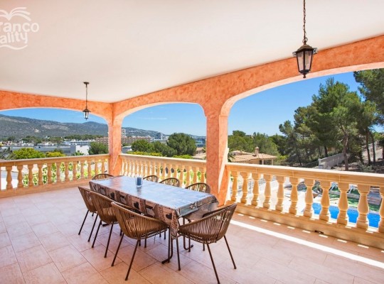 BEAUTIFUL HIGH QUALITY VILLA WITH VACATIONAL LICENSE IN A QUIET AREA IN PALMANOVA