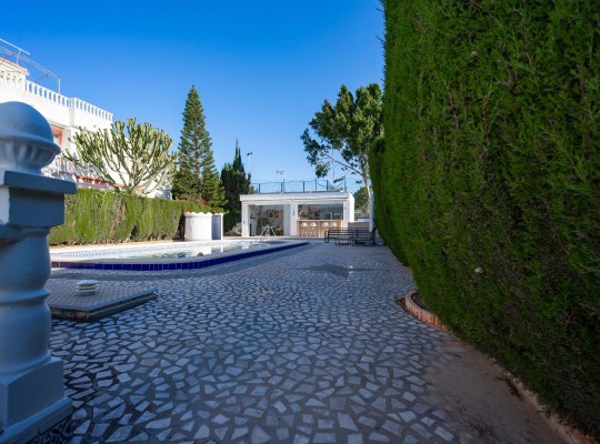 Villa Ciudad Quesada (Town Center) #CQ-359