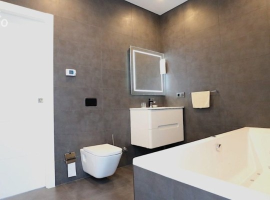 Torrevieja (Los Angeles), Villa #CQ-JM-88808