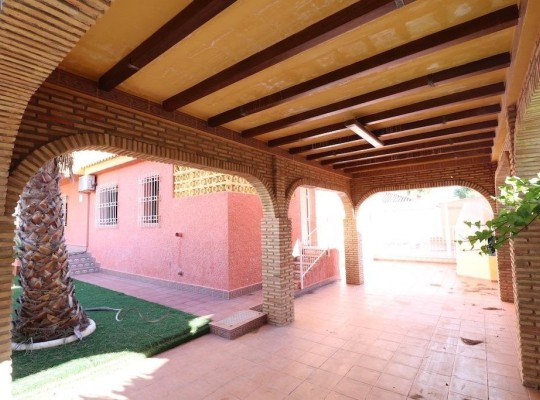 Cabo Roig (MUY CERCA DE LA PLAYA), Villa #CQ-JM-43435