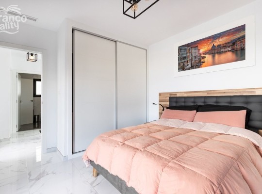 Los Montesinos (LOS MONTESINOS), Chalet #LE-LE-1082