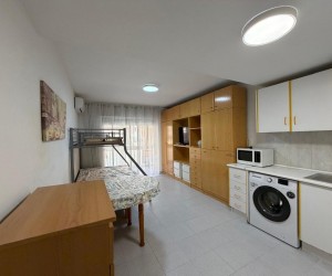 PROSTORNÉ STUDIO 350 METRŮ OD PLÁŽE DEL CURA S PROSKLENOU TERASOU