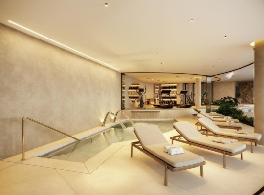 Prémiové bydlení u pláže s panoramatickými výhledy a rychlým spojením do Málagy