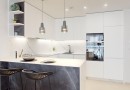 Butikový komplex s luxusními apartmány a výhledem na moře, Cabo Roig