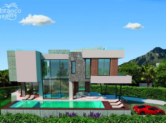 Marbella (Costa del Sol), Villa - Detached #CM-R3876883