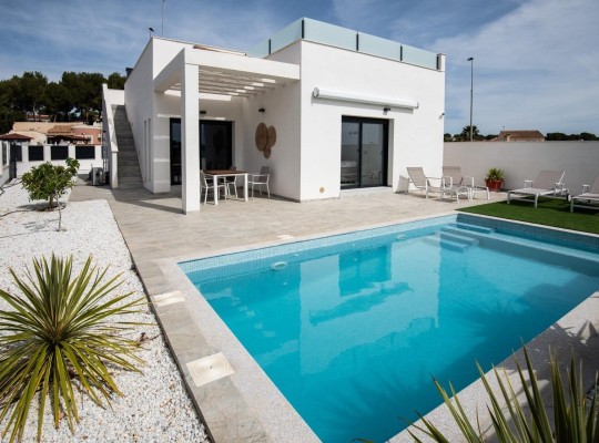 Pilar de La Horadada (Pinar de Campoverde), Villa #CQ-00-64865