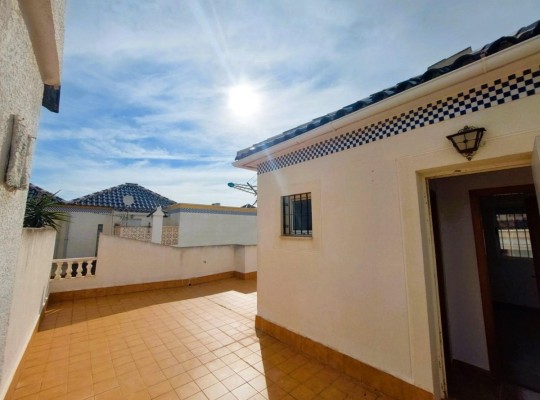 Torrevieja (Los altos), Villa #CQ-JM-37130