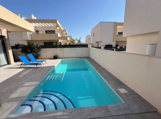 Los Montesinos (La Herrada), Villa #CQ-BT-36657