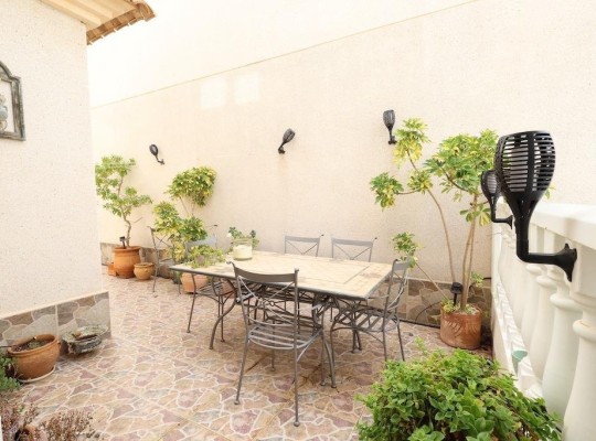 Orihuela Costa (Playa Flamenca Norte), Villa #CQ-JM-69771