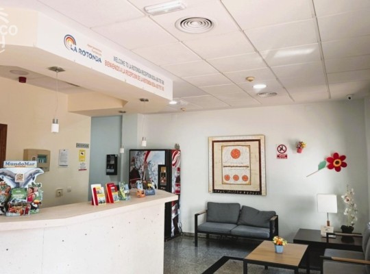 Investiční apartmán v aparthotelu, jen 500m od pláže, Cabo Roig