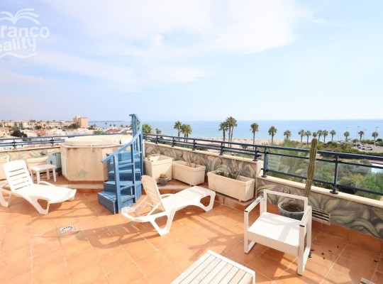 Střešní penthouse s výhledem na moře, jen 100m od pláže, Mil Palmeras