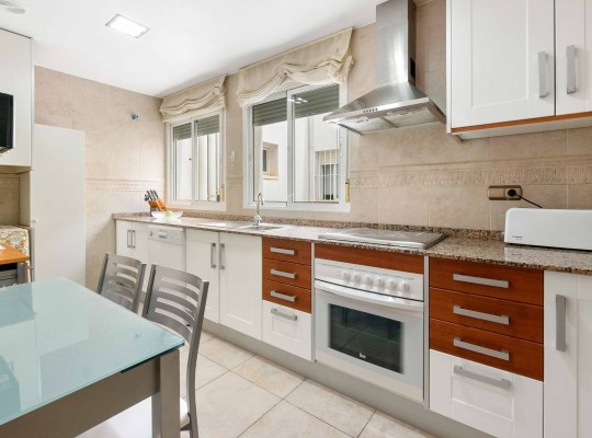 Torrevieja (Torrevieja Centro), Apartment #CQ-KB-42173