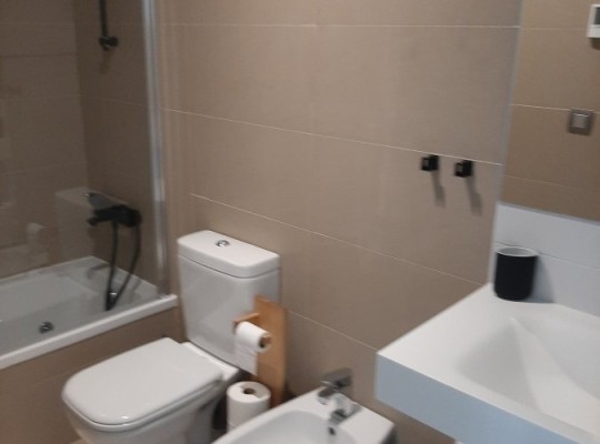 Moderní apartmán v nejznámější budově v Benidormu - Intempo