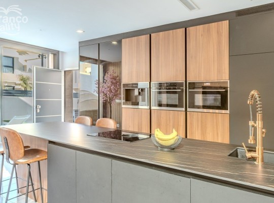 Los Montesinos (LOS MONTESINOS), Chalet #LE-LE-1082
